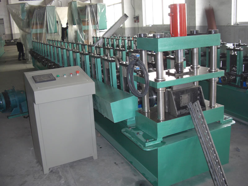 Máquina Perfiladeira para Calhas Metálicas